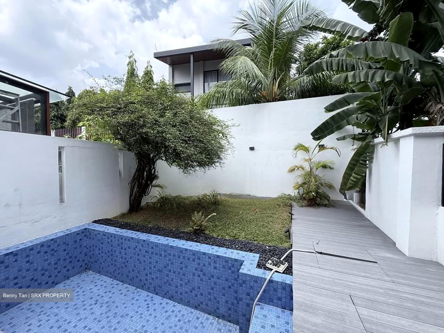 Mimosa Walk (D28), Terrace #602762181